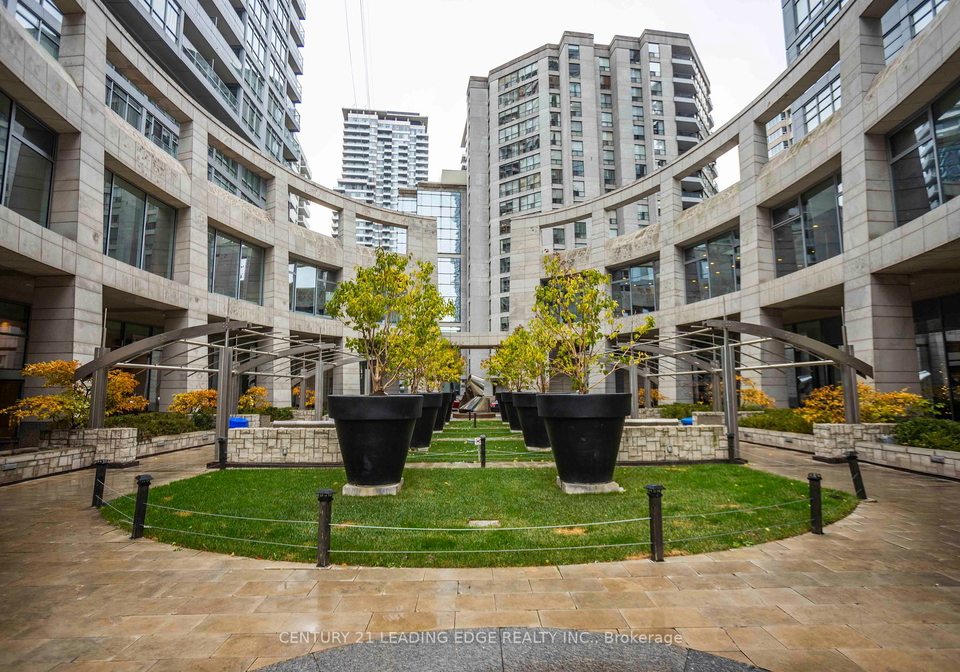 2191-yonge-street-toronto-ontario-c12375910