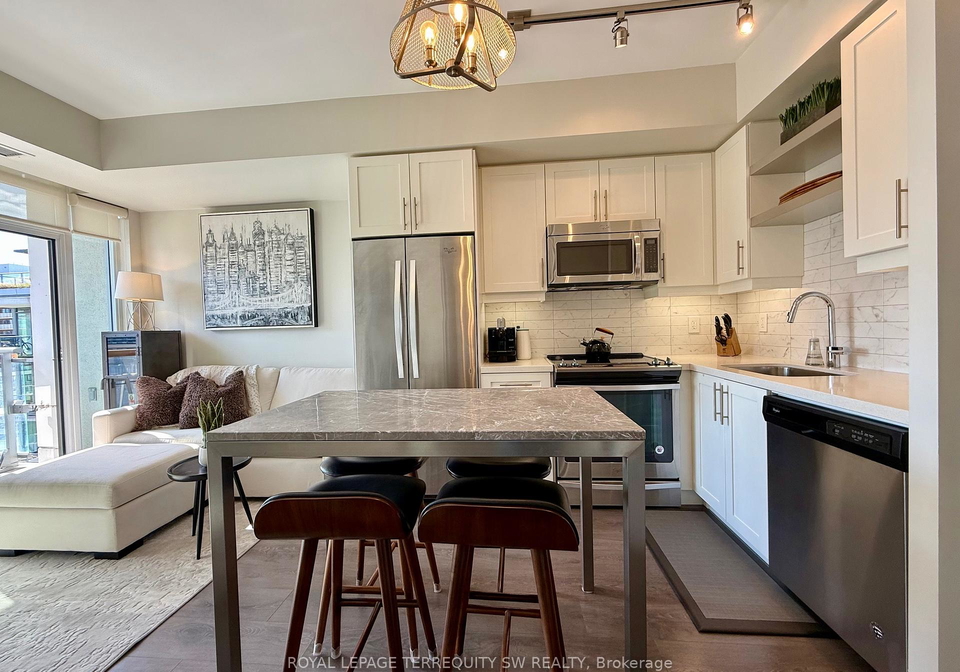 525-adelaide-street-w-toronto-ontario-c12376020