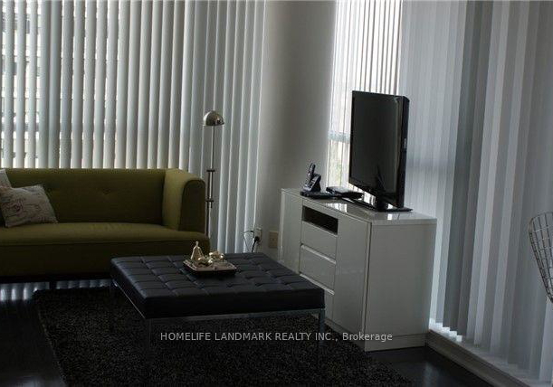 770-bay-street-toronto-ontario-c12376081