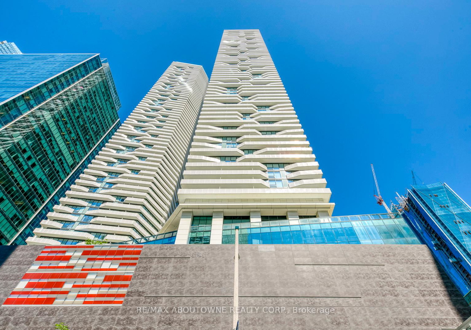 88-harbour-street-toronto-ontario-c12376099