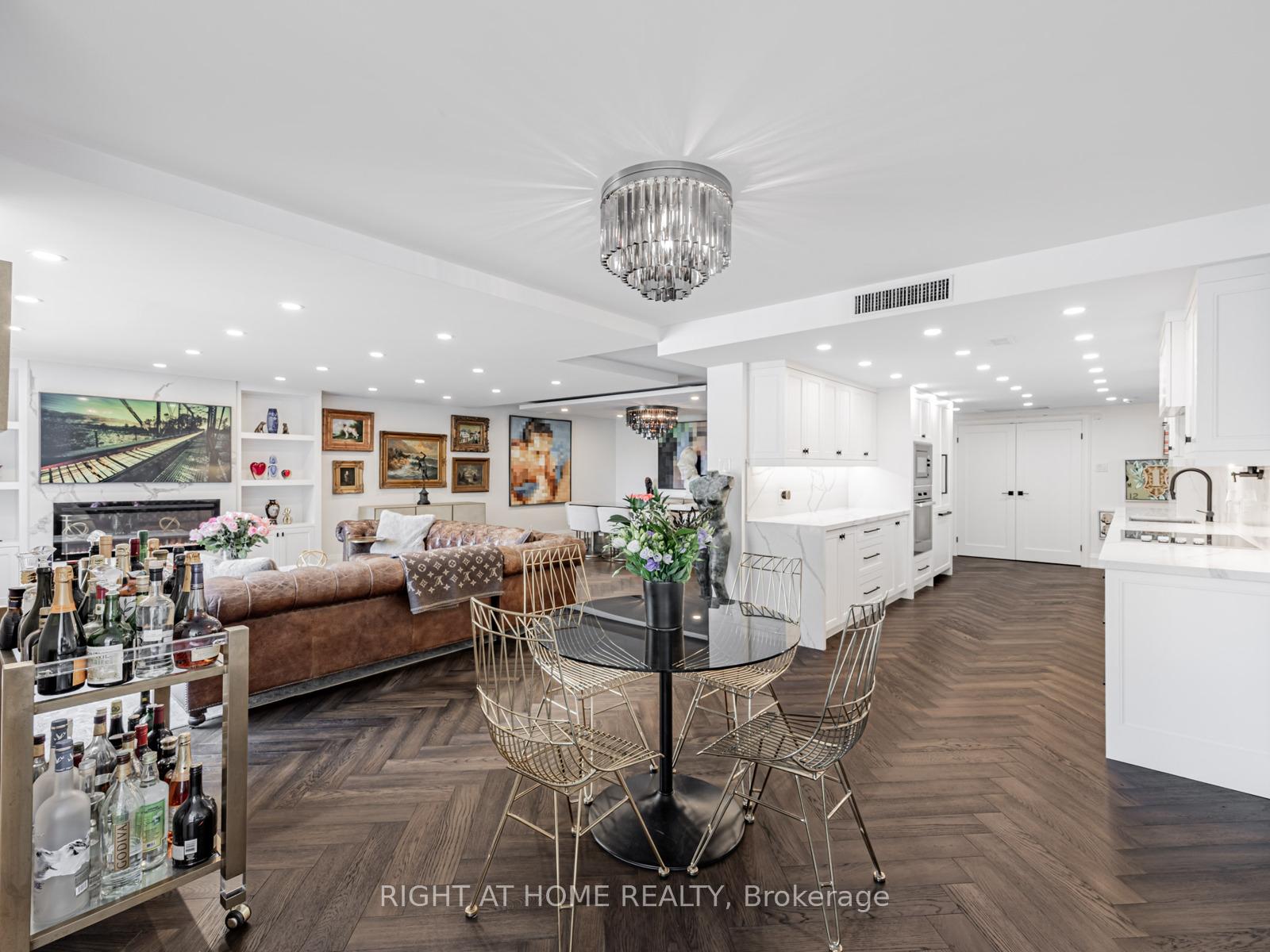 1166-bay-street-toronto-ontario-c12376114