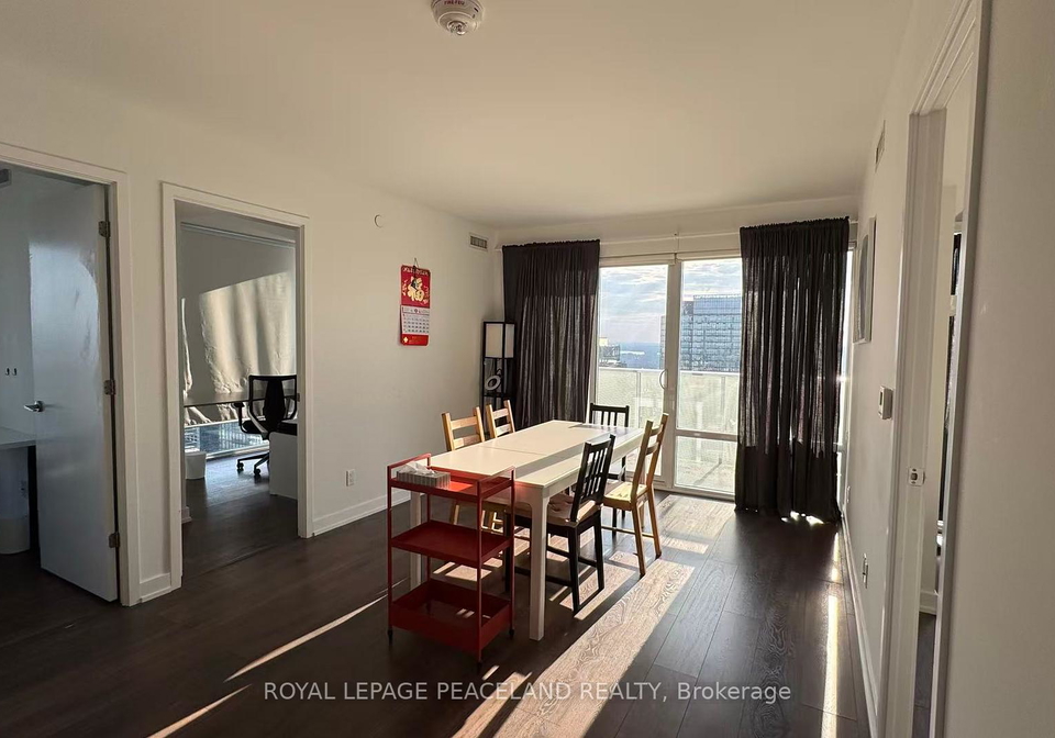501-yonge-street-toronto-ontario-c12376124
