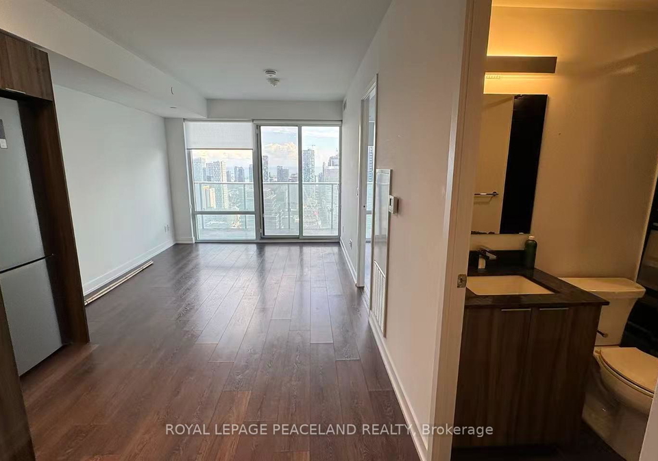 501-yonge-street-toronto-ontario-c12376127