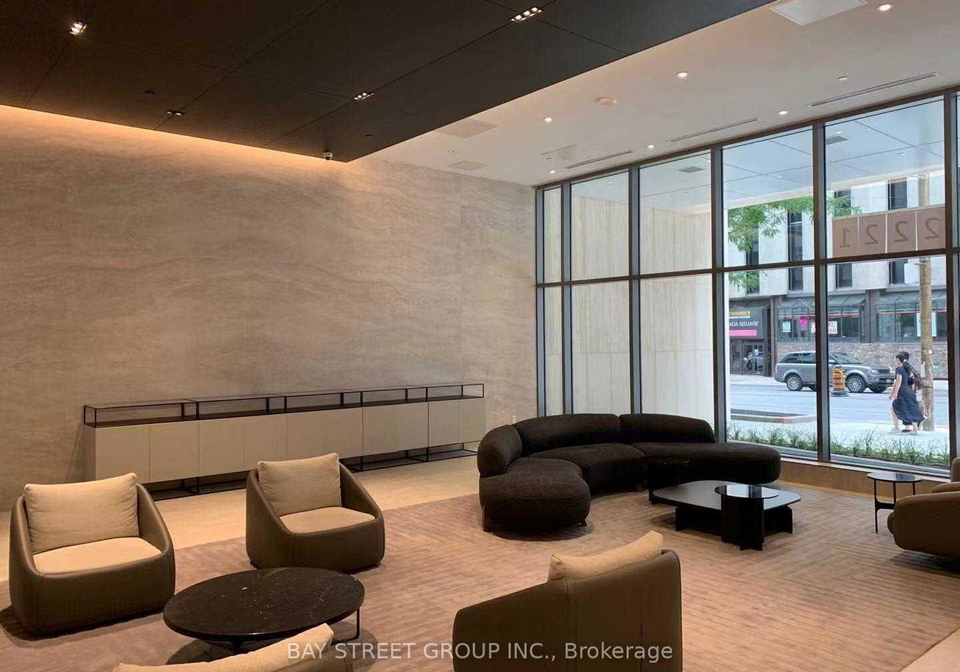 2221-yonge-street-toronto-ontario-c12376165