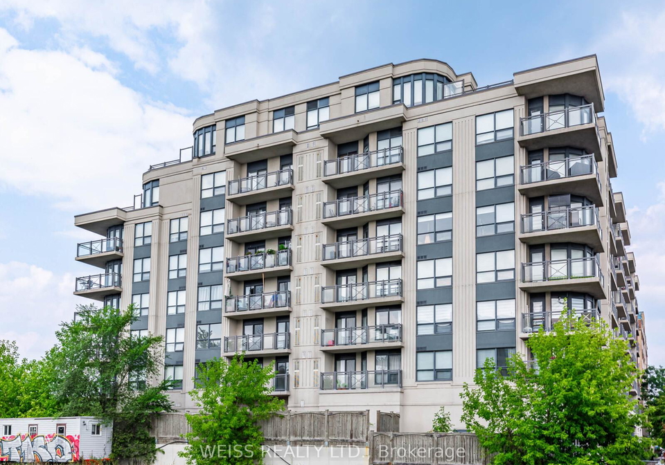 872-sheppard-avenue-w-toronto-ontario-c12376178