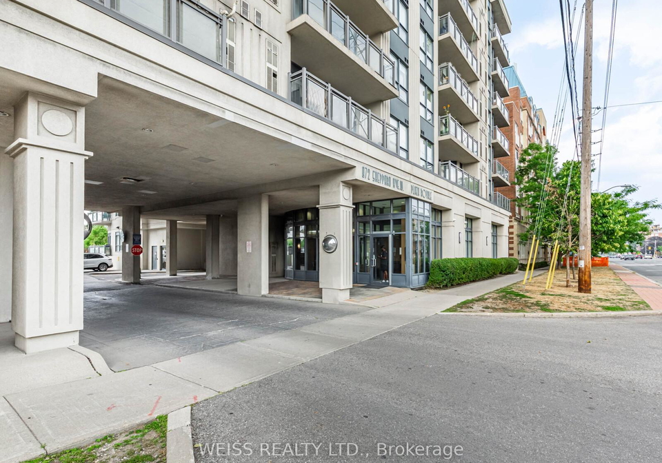 872-sheppard-avenue-w-toronto-ontario-c12376178