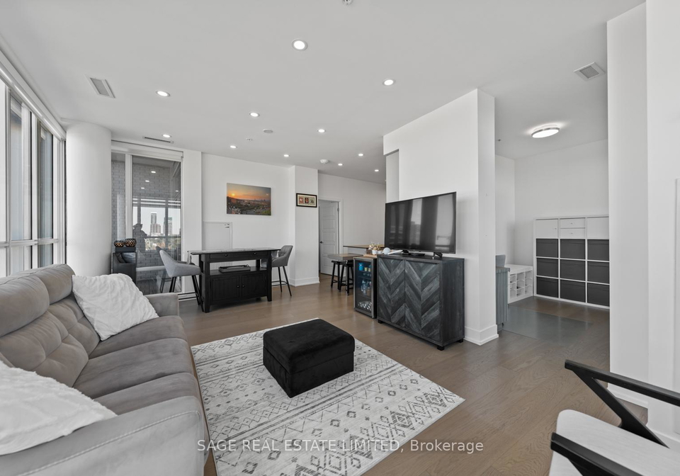 7-kenaston-gardens-north-york-ontario-c12376411