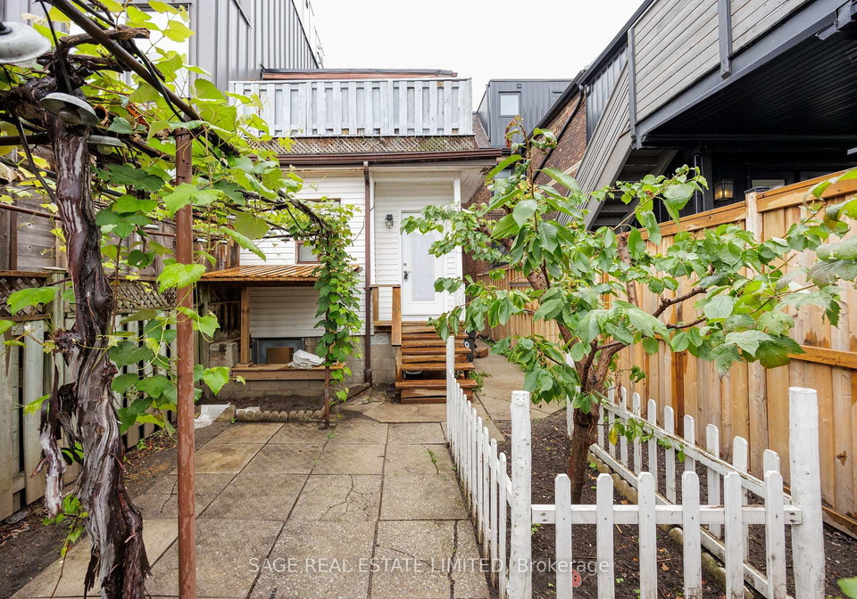 310-gladstone-avenue-toronto-ontario-c12376547