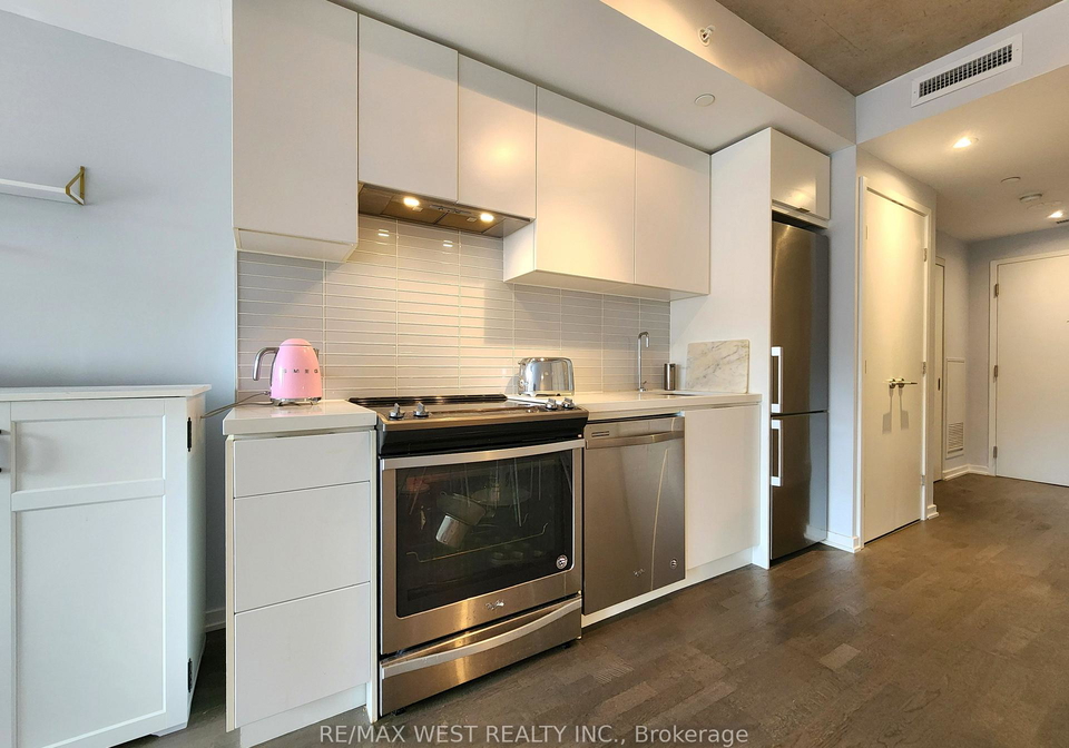 60-colborne-street-toronto-ontario-c12376557