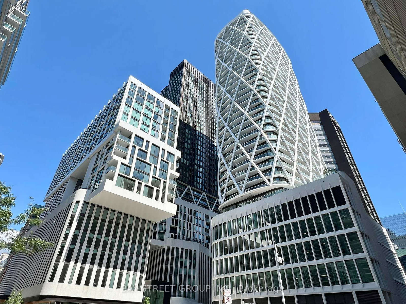 121-st-patrick-street-toronto-ontario-c12376675