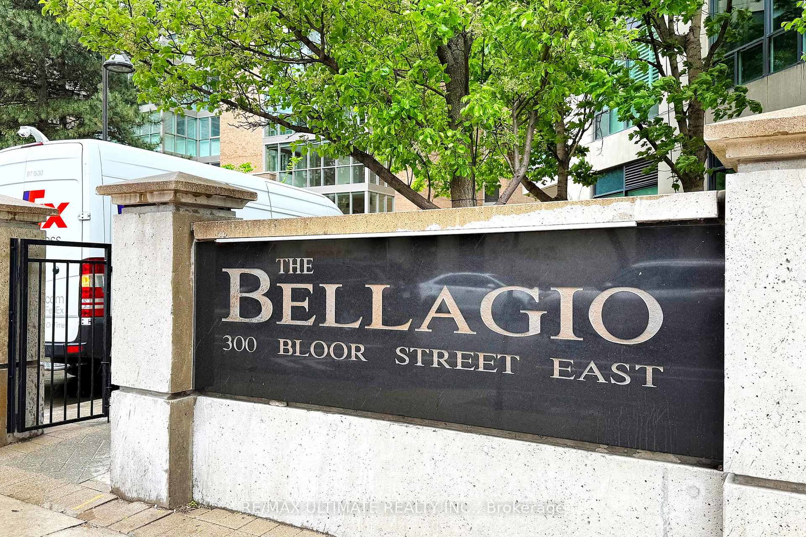 300-bloor-street-e-toronto-ontario-c12376958