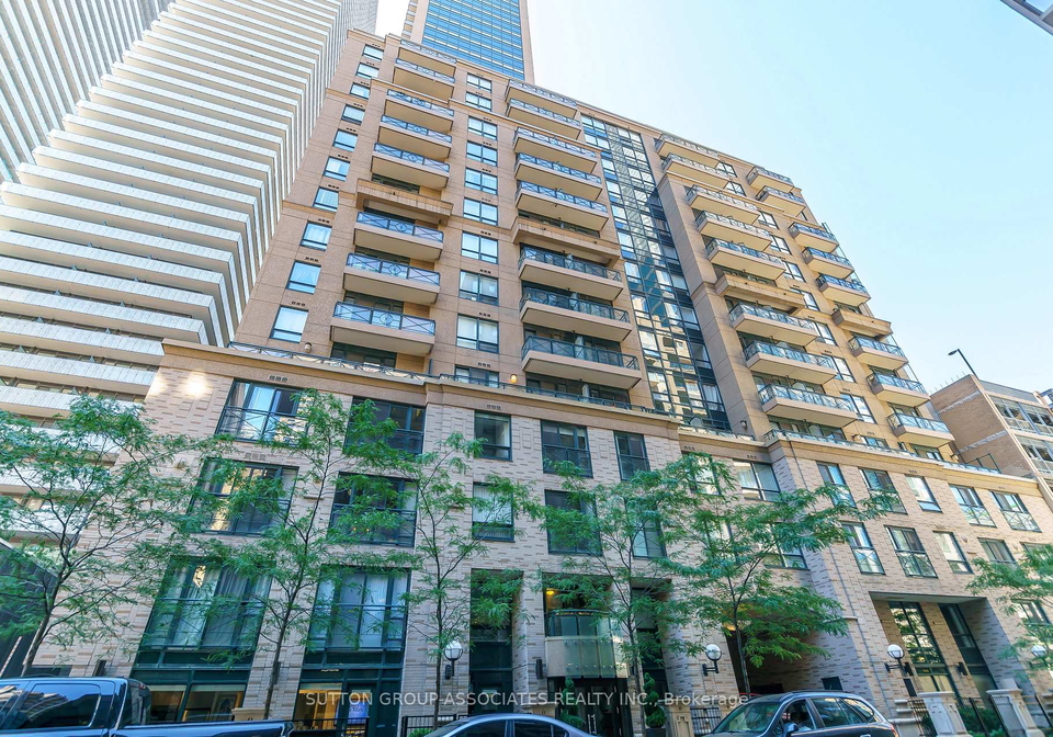 35-hayden-street-e-toronto-ontario-c12377186