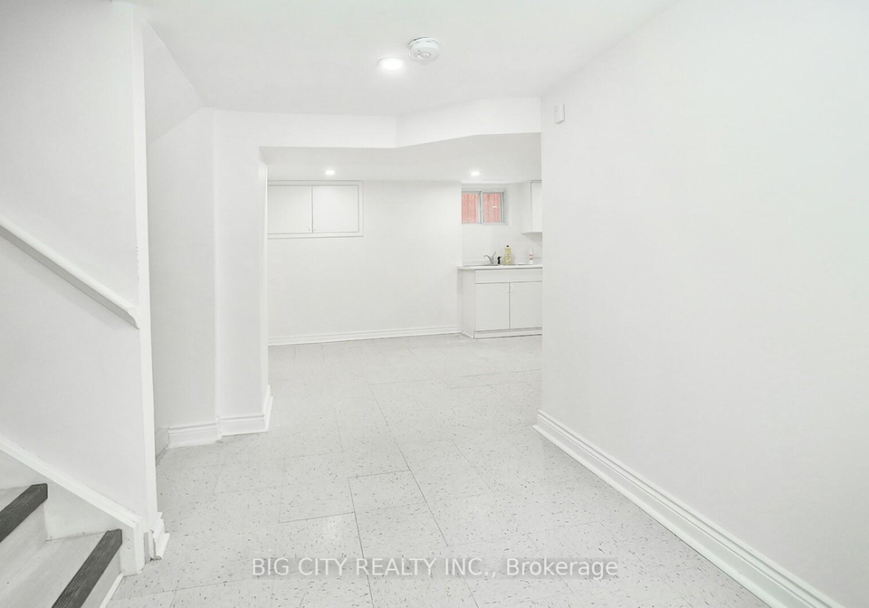 115-apache-trail-north-york-ontario-c12377228