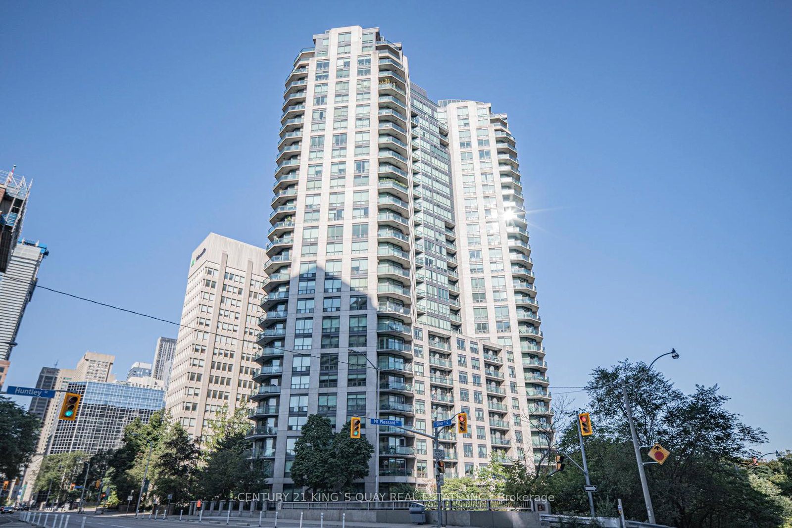 300-bloor-street-e-toronto-ontario-c12377659