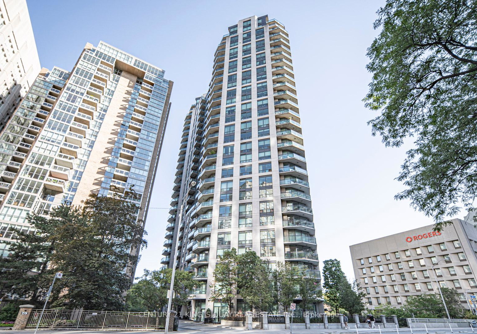 300-bloor-street-e-toronto-ontario-c12377659