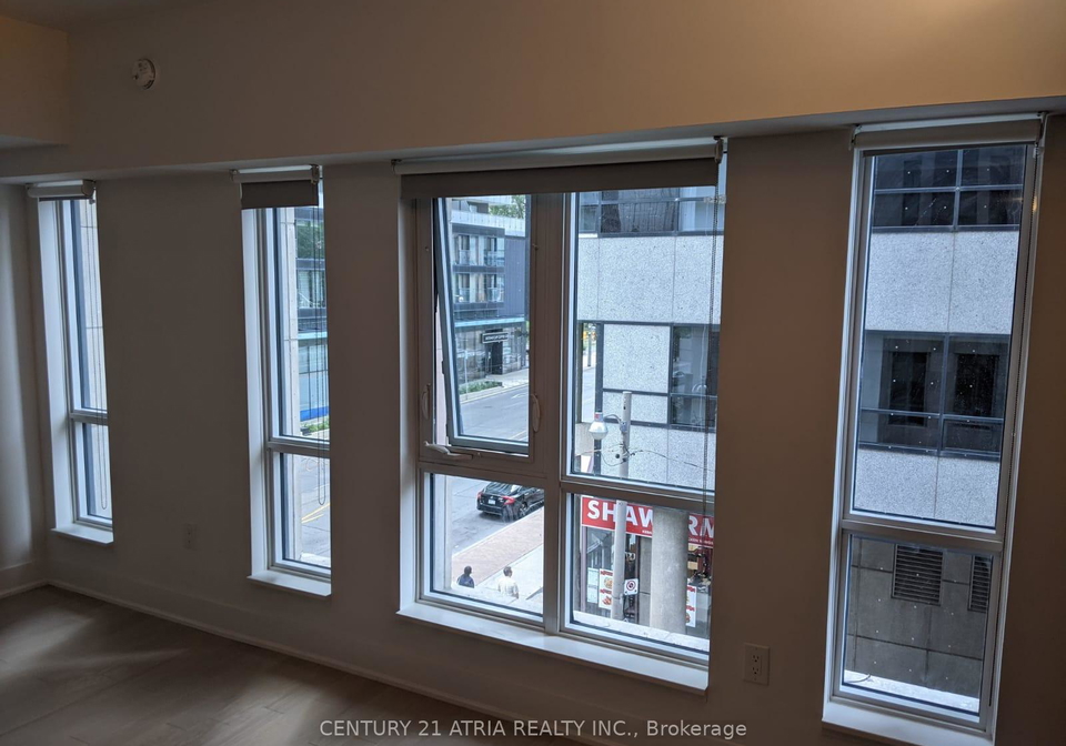955-bay-street-toronto-ontario-c12377677