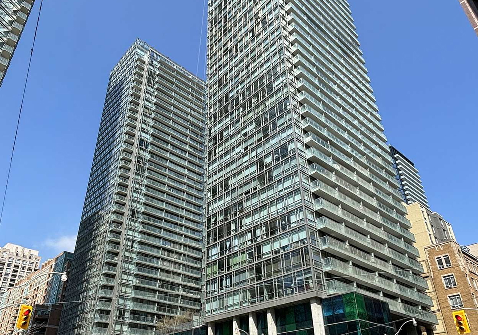 38-grenville-street-toronto-ontario-c12377859