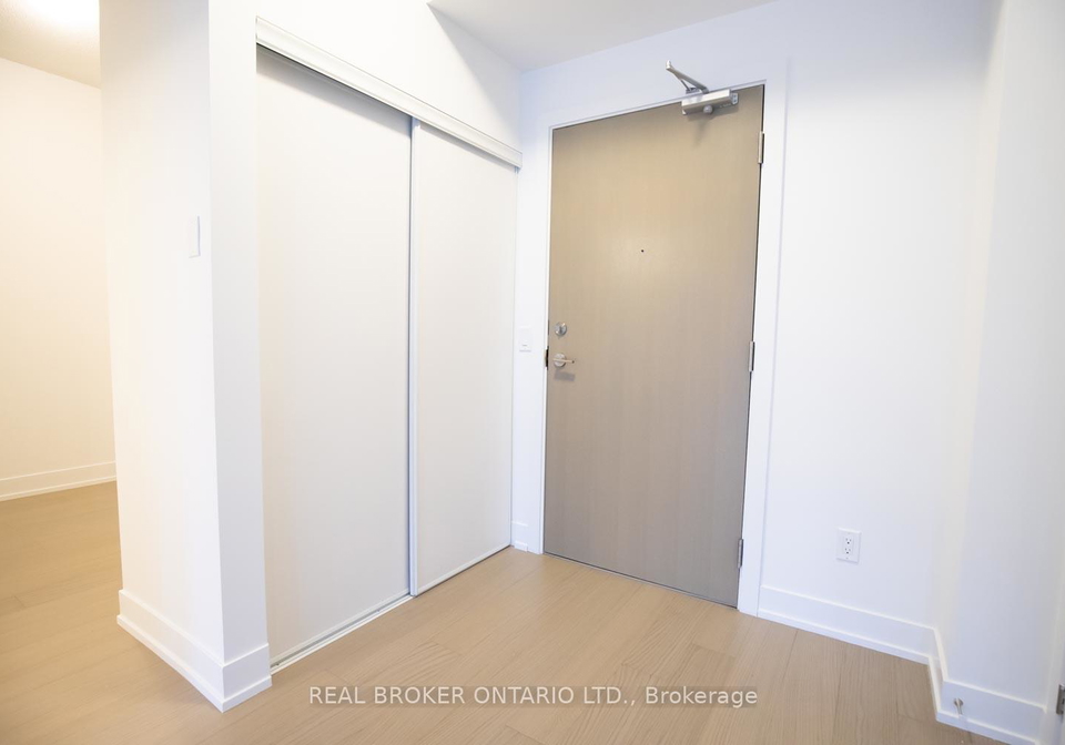 7-kenaston-grdns-north-york-ontario-c12378102