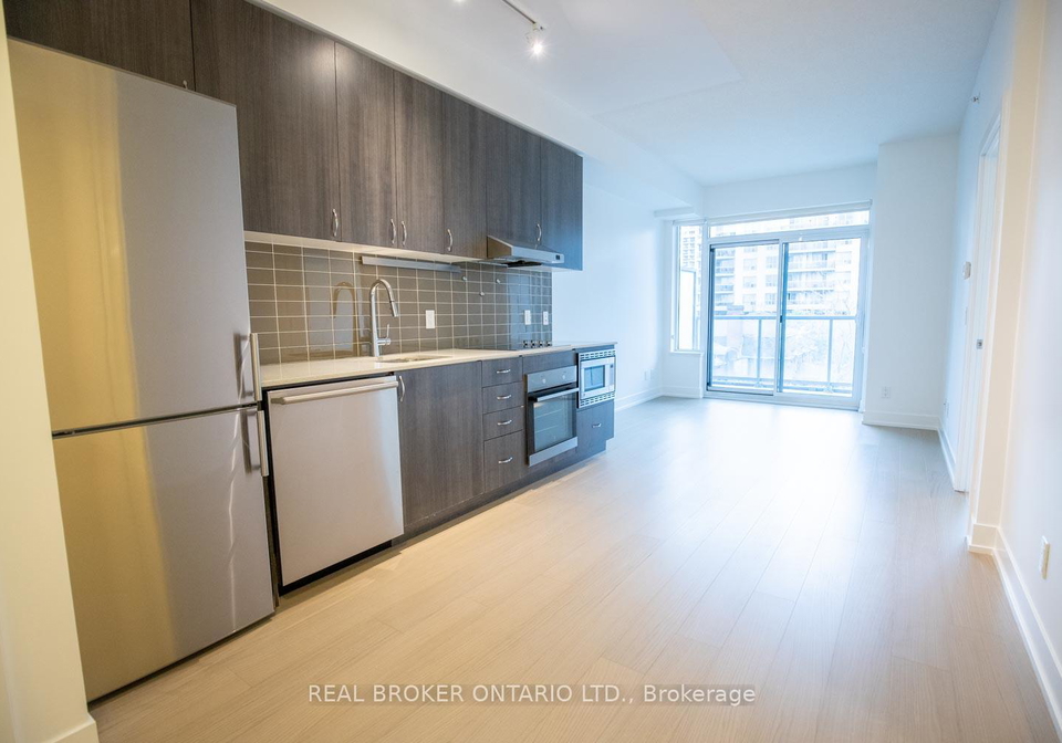 7-kenaston-grdns-north-york-ontario-c12378102