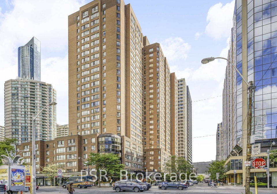 633-bay-street-toronto-ontario-c12378105