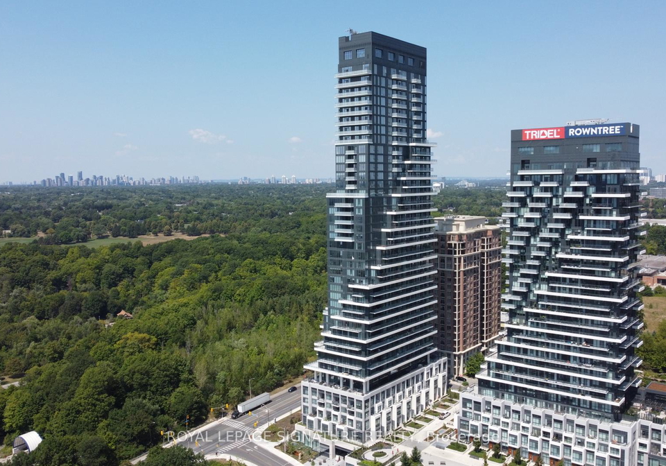 10-inn-on-the-park-drive-north-york-ontario-c12378252