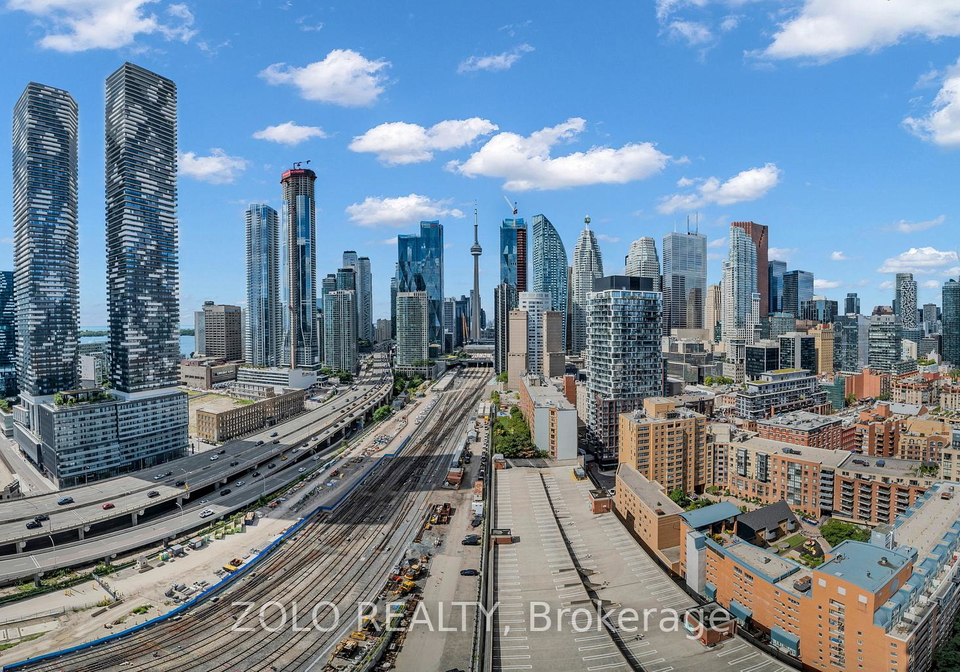 1-market-street-toronto-ontario-c12378315