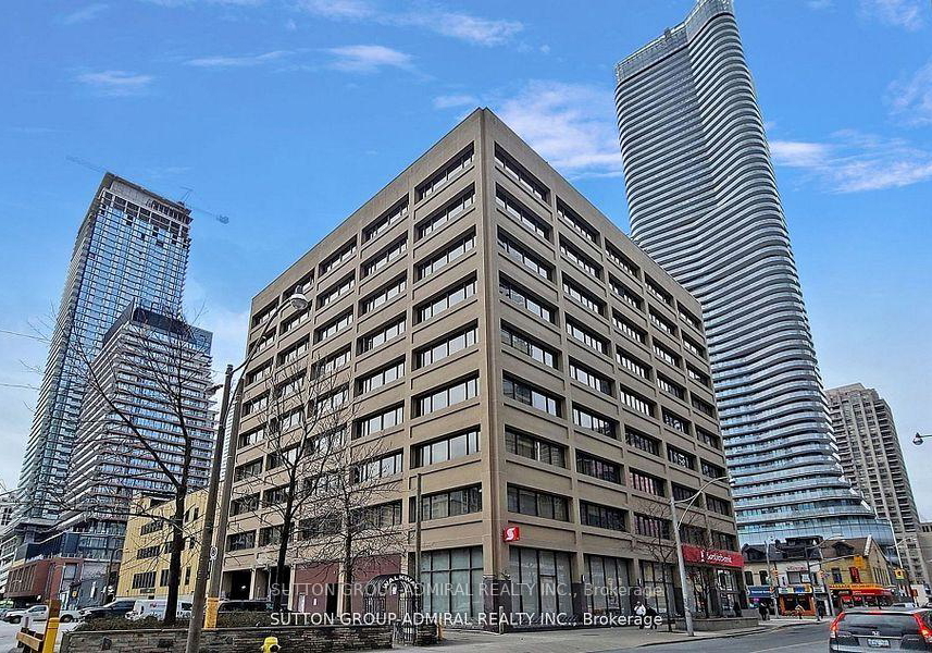 555-yonge-street-toronto-ontario-c12378471