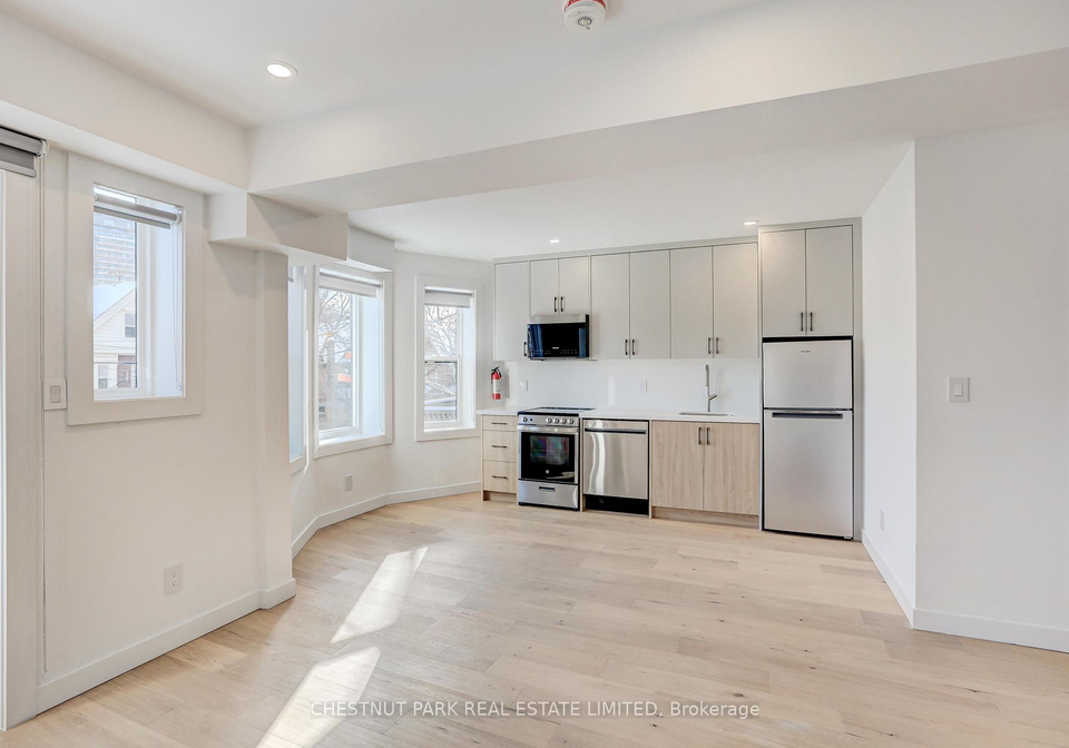 326-st-george-street-toronto-ontario-c12378728
