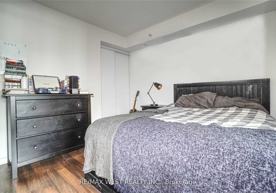 20-joe-shuster-way-toronto-ontario-c12378843