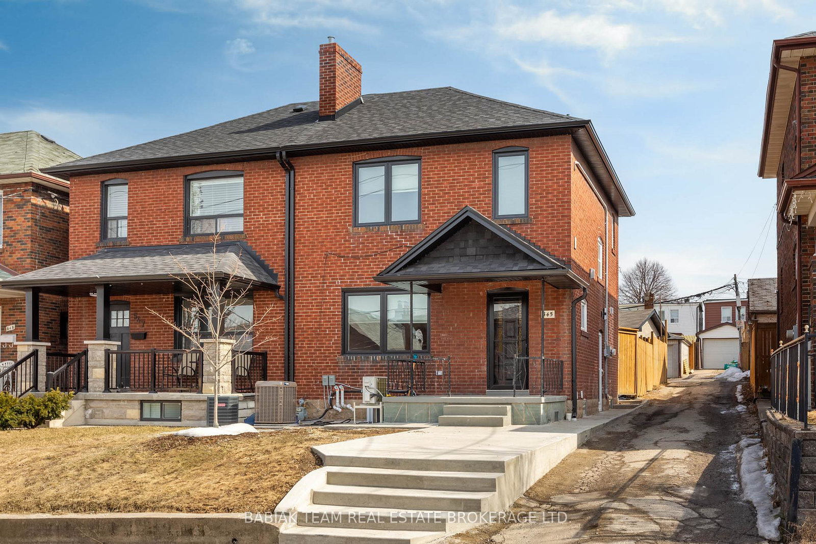 545-northcliffe-boulevard-toronto-ontario-c12378893