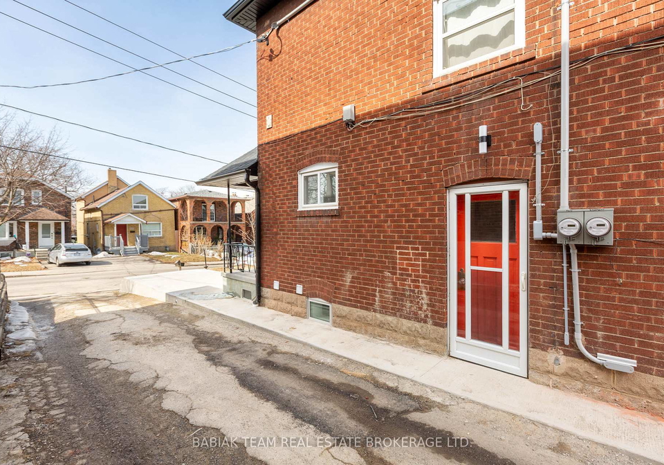 545-northcliffe-boulevard-toronto-ontario-c12378893