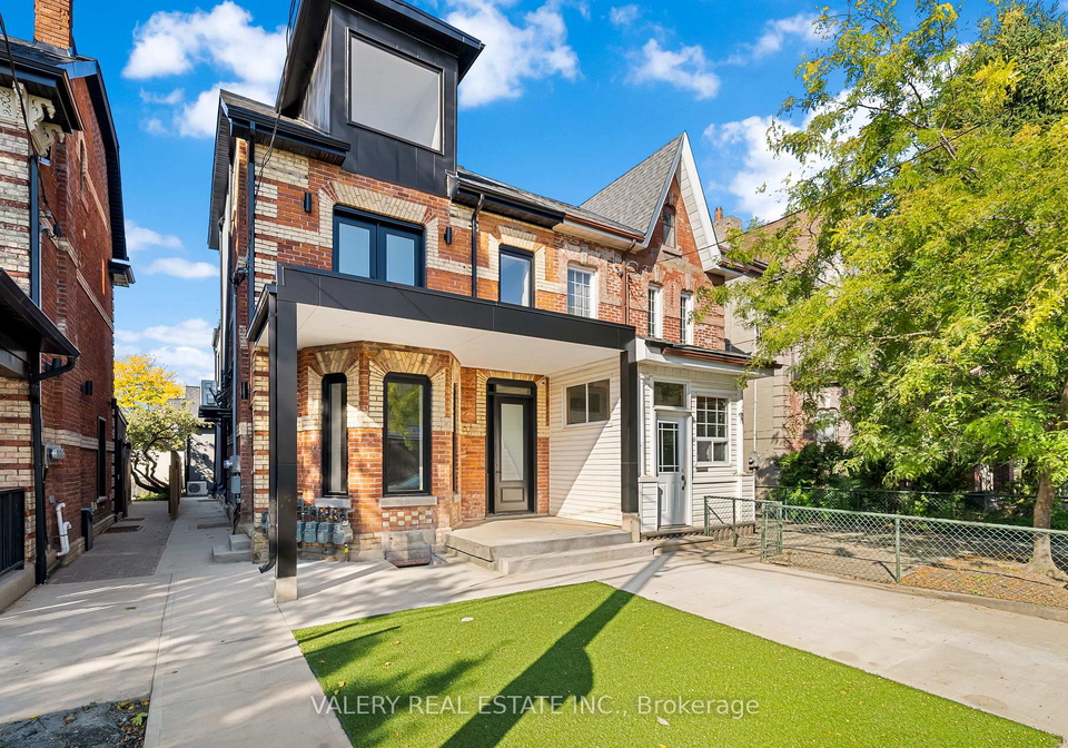 158-dovercourt-road-toronto-ontario-c12379077