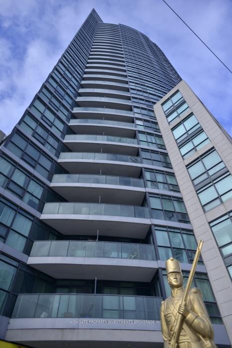 600-fleet-street-toronto-ontario-c12379270
