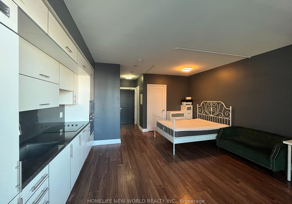 2-anndale-drive-north-york-ontario-c12379446