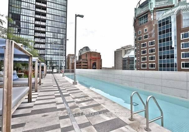 101-charles-street-e-toronto-ontario-c12379817