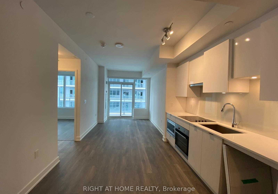 99-broadway-avenue-toronto-ontario-c12379822