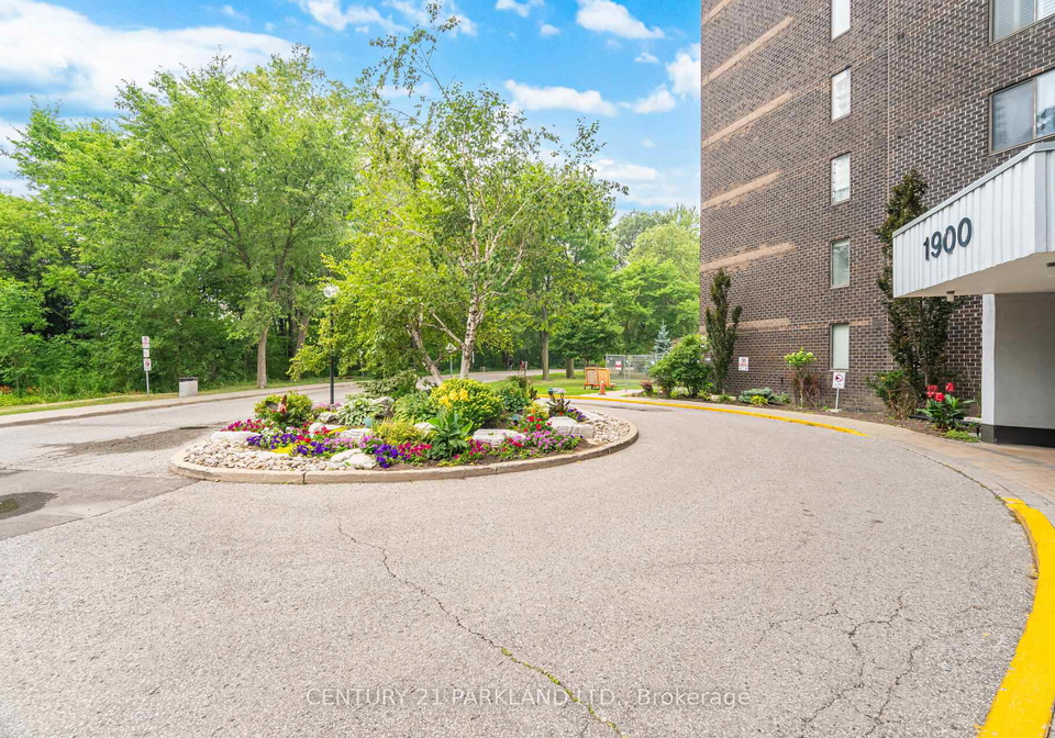 1900-sheppard-avenue-e-north-york-ontario-c12380058