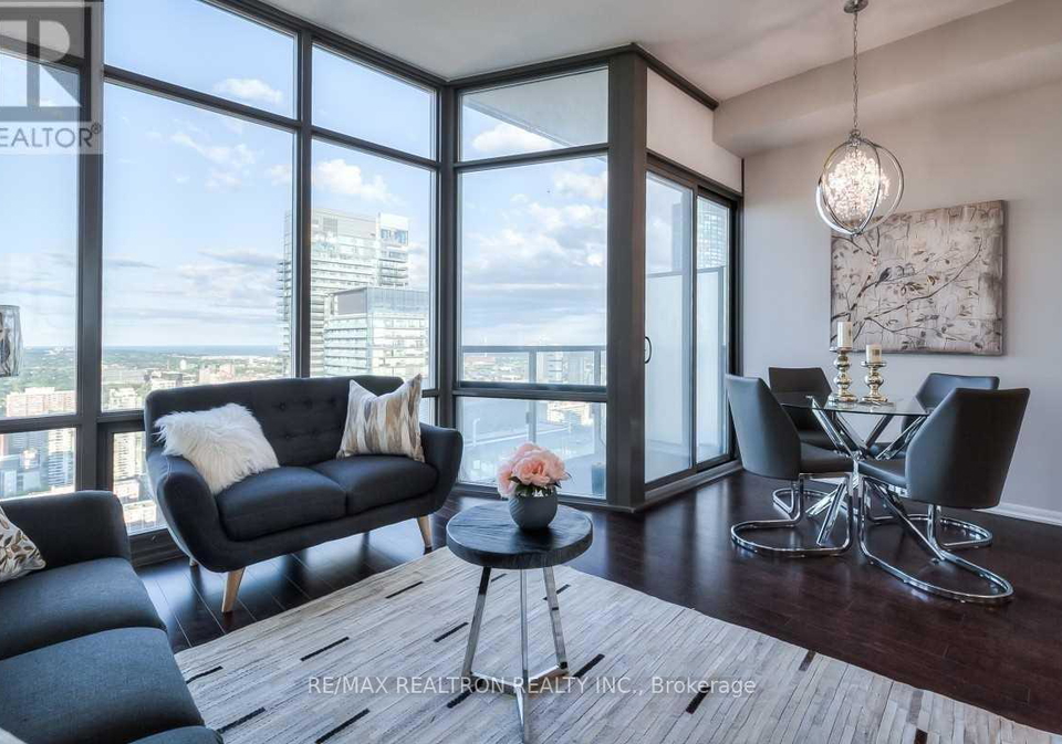 832-bay-street-toronto-ontario-c12380375