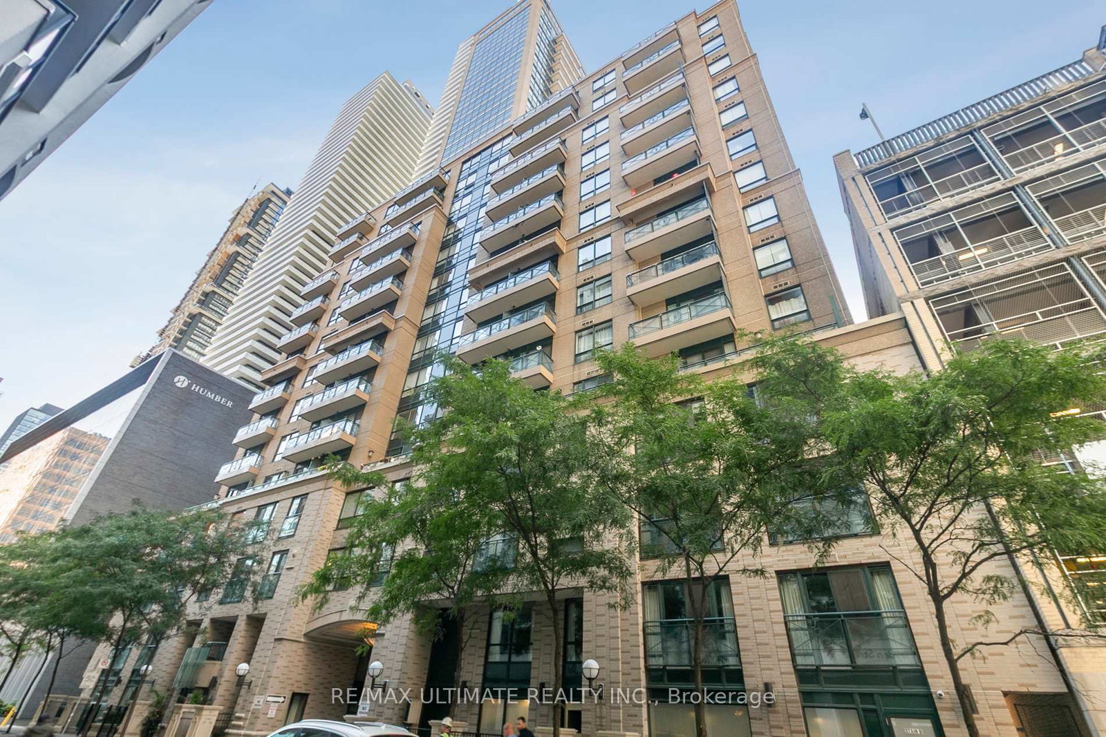 35-hayden-street-toronto-ontario-c12380391