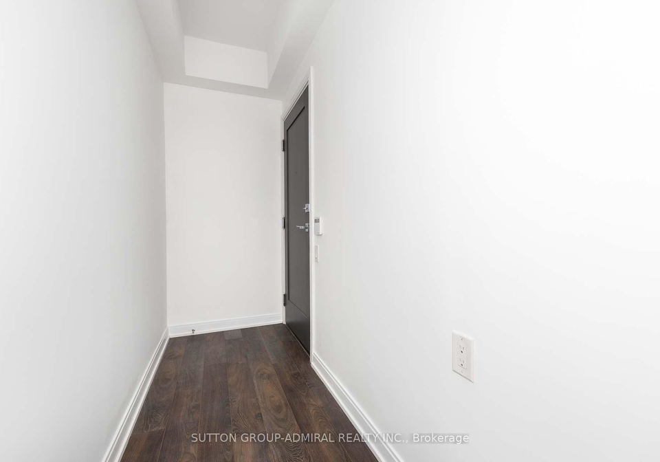 42-charles-street-e-toronto-ontario-c12380437