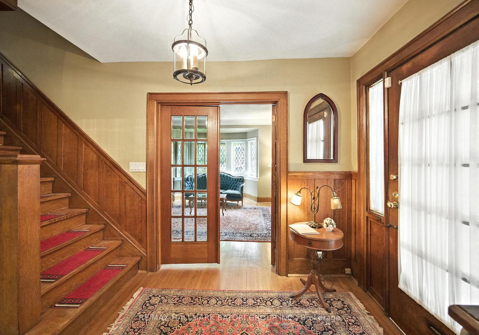 33-burnaby-boulevard-toronto-ontario-c12380583