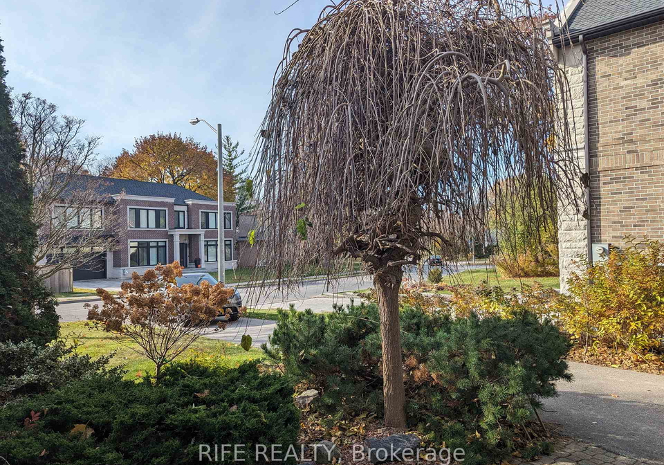 34-laurentide-drive-north-york-ontario-c12380747