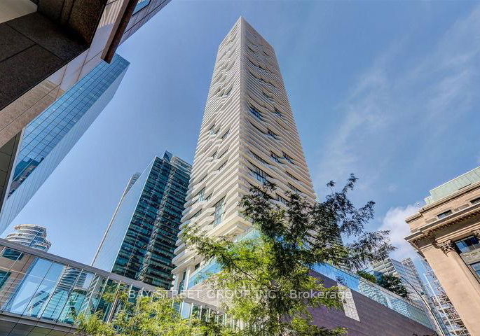 100-harbour-street-toronto-ontario-c12380823