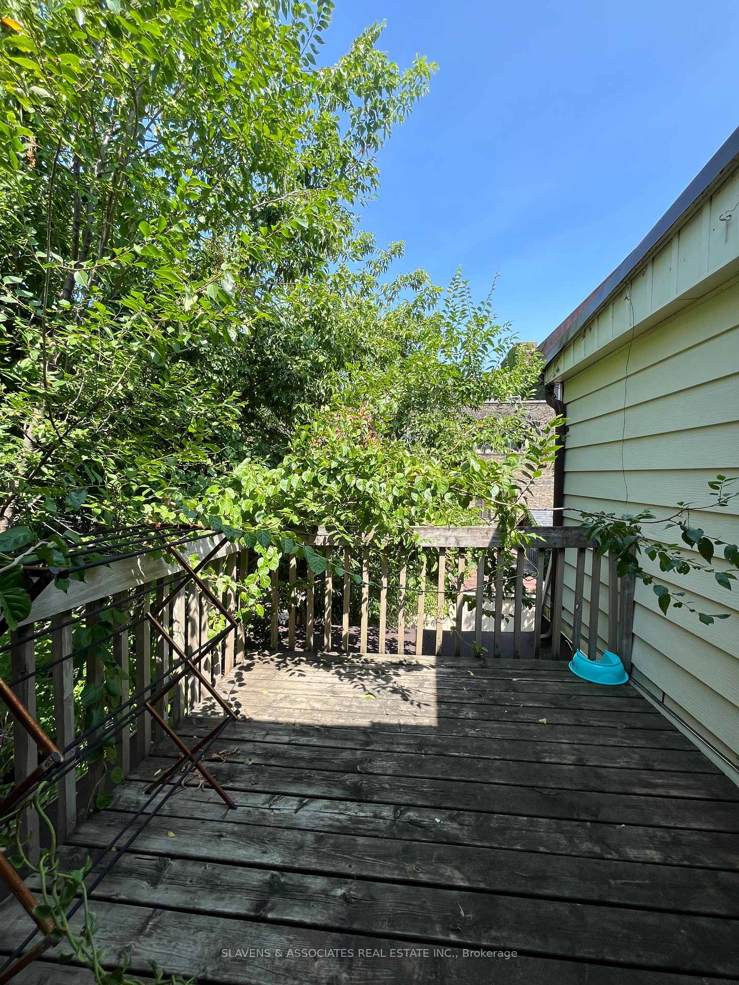 557-markham-street-toronto-ontario-c12380972