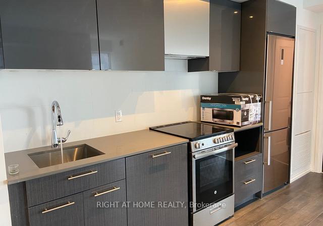251-jarvis-street-toronto-ontario-c12381051