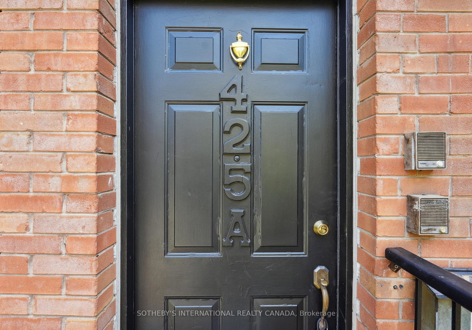 425a-sackville-street-toronto-ontario-c12381065