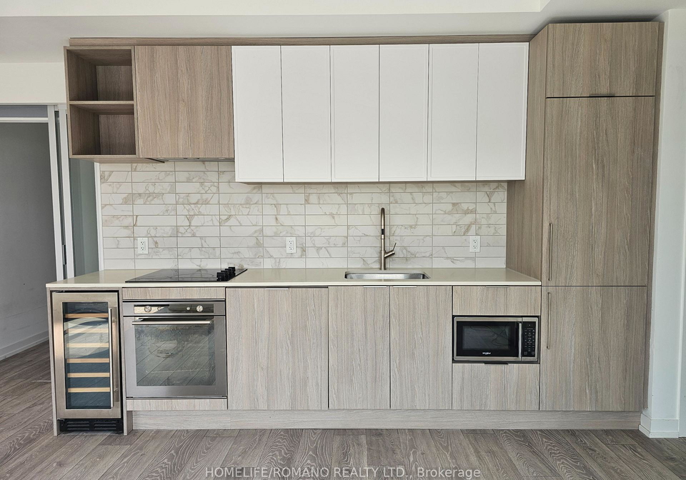 2020-bathurst-street-toronto-ontario-c12381076