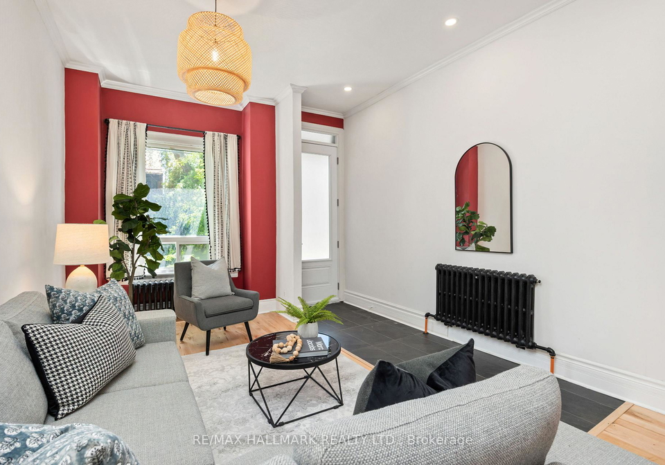 690-adelaide-street-w-toronto-ontario-c12381430