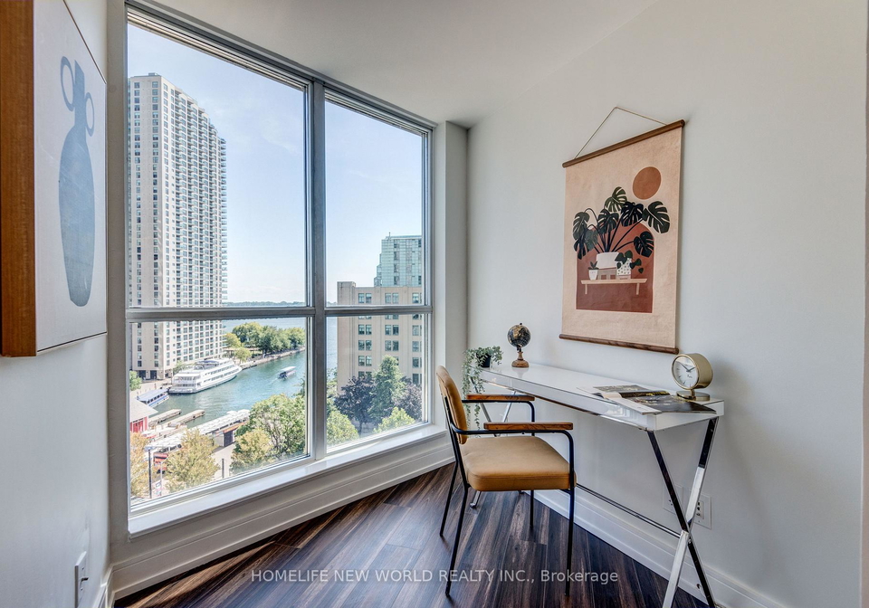 208-queens-quay-w-toronto-ontario-c12381577