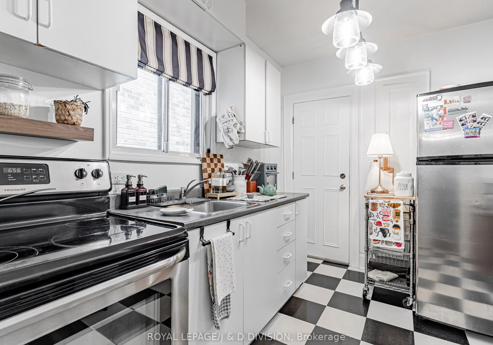311-keewatin-avenue-toronto-ontario-c12381614